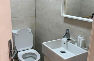 Um quarto em um apartamento - Foto 13