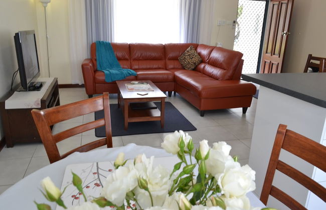 Dolphin Lodge - Photo 17