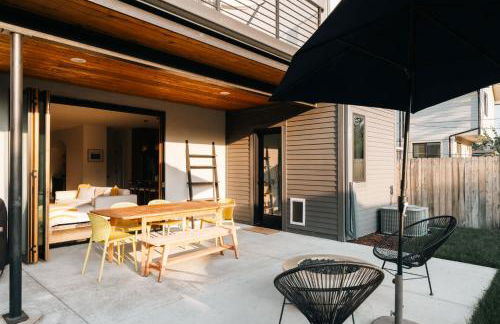 Colorful Sunnyside Escape - Walk to Dining & Parks - Foto 51