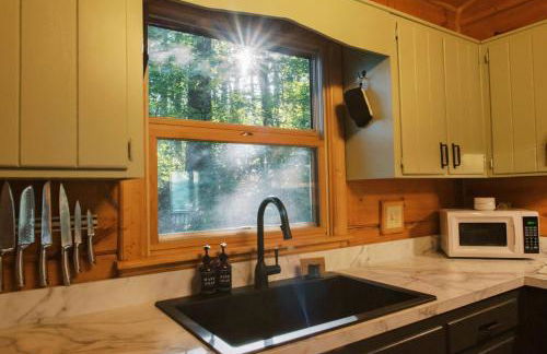 Secluded 4WD Getaway with Mountain Views and Hot Tub - Foto 11