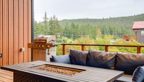 Mendenhall Valley Escape with Furnished Deck! - Foto 5