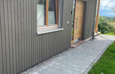 Zweistöckiges Natur-Holzhaus mit Berg- & Seesicht - Foto 25