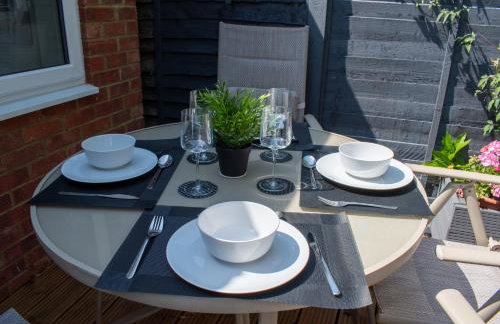 121 Studio - Apartment with Kitchen, Terrace, Stansted Airport Shuttle - Foto 34