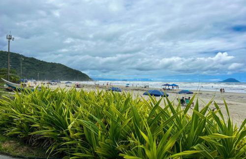 Incrivel flat a beira mar na Praia de Guaratuba SP - Foto 1