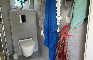 Tinyhouse Frida &ndash Stilvolle Auszeit am See Natur & Ruhe in Stuer Mecklenburgische Seenplatte - Foto 14