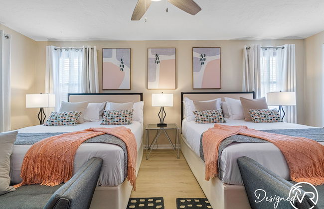 8 BR Heated Pool & Soccer Field - Photo 2