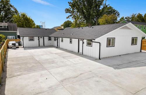 7 Min walk to Golden Belt - 4 Min Drive to Downtown - 7 to Duke - Photo 36