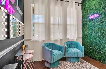 Poolside Tampa Stay- Game Room & Glam Room- Pool- Darts- Pool Table- Next to MacDill AFB - Foto 4