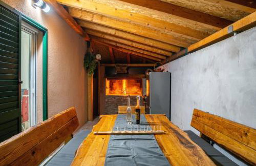 Villa Viktoria with private swimming pool - Photo 13