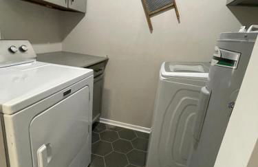 Clayton's 1910 Restored Mill House-near Burlington - Foto 35