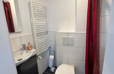 Charmantes 2-Etagen Häuschen- Köln-Phantasialand - Foto 18