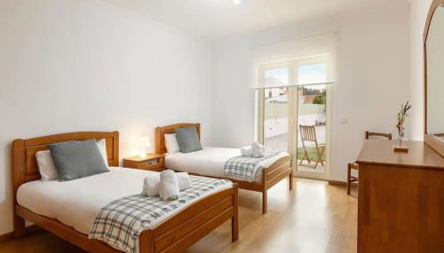 Casa das Grutas - Spacious villa with private parking - Photo 2