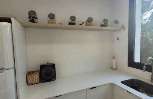 Villa Mediterranean, piscina privada, barbacoa. - Foto 16