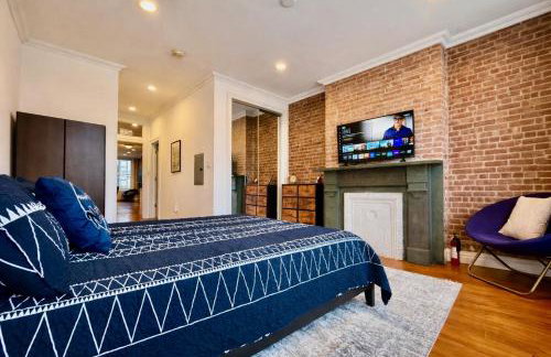 Large Home - Great Location - 15 Minutes to NYC - Foto 26