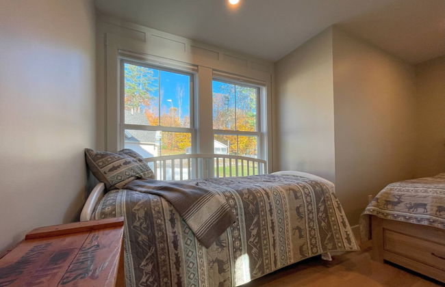 Lady of The Lake - Photo 31