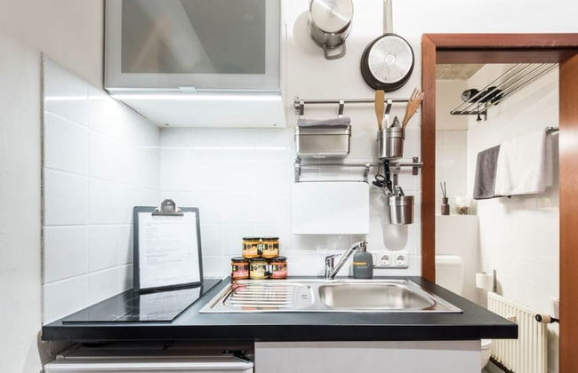 Charming Hipster Flat - Photo 6