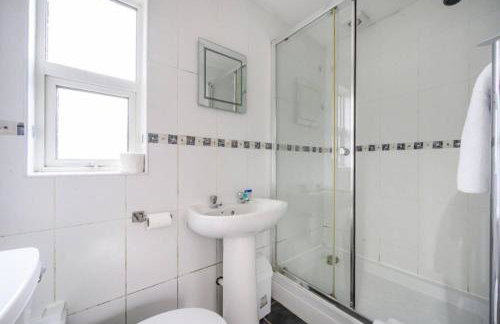 RA1GH Cosy FREE PARKING & FAST Wi-Fi Stay - Foto 4