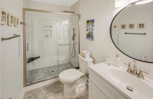 5 Min to Beach—King Beds - Photo 27