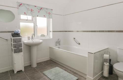 Humble Bee Cottage - Photo 17