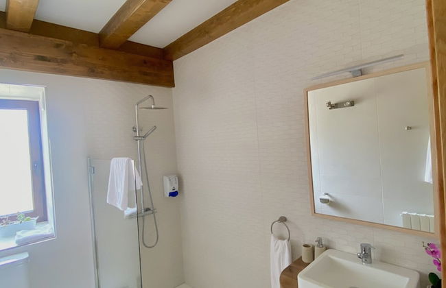 Apartamentos la Ventana de Mogrovejo - Photo 25