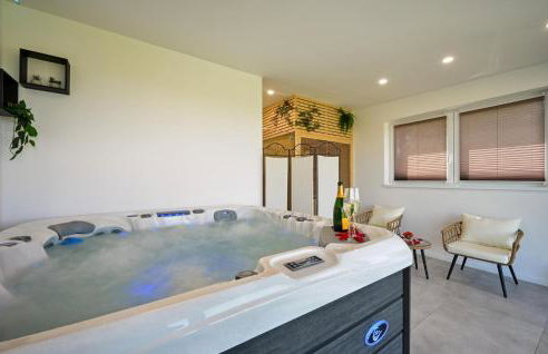 Gorgeous Home In Luzan Biskupecki With Sauna - Foto 38