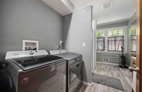 Comfortable Private Room | Shared Bath & Kitchen - Foto 27