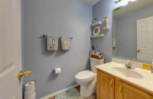 Families Welcome! Spacious OFallon Home with Yard - Foto 24