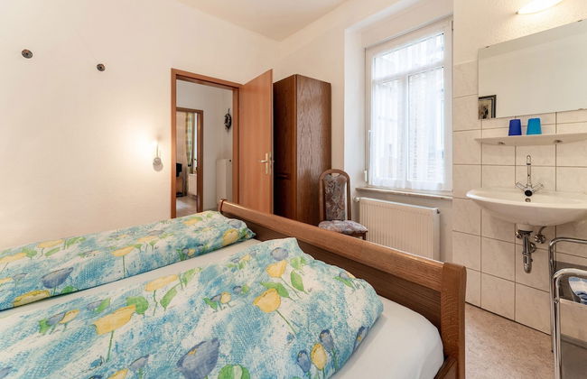 Home for 5 Persons in 1350 Year Old Mosel Town - Foto 8