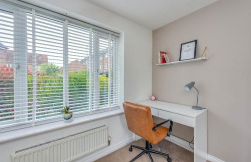 Oakbridge House - 6 mins drive to CMK - Free Parking, Fast WiFi, Smart TVs with Sky and Netflix by Yoko Property - Foto 5