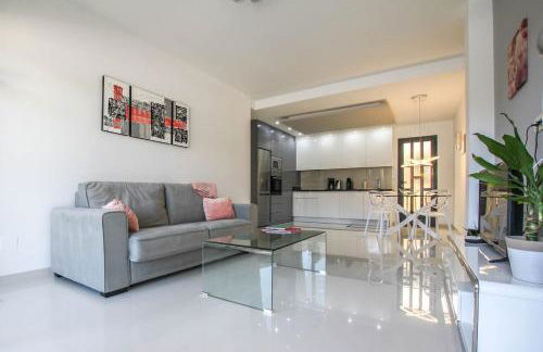 Playa Elisa Costa 819 - Pool view 400m from Mil Palmeras beach - Foto 3