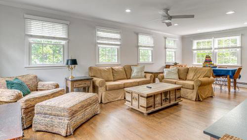 Pool, Sunroom and Gardens Luxe Sandy Hook Home! - Foto 4