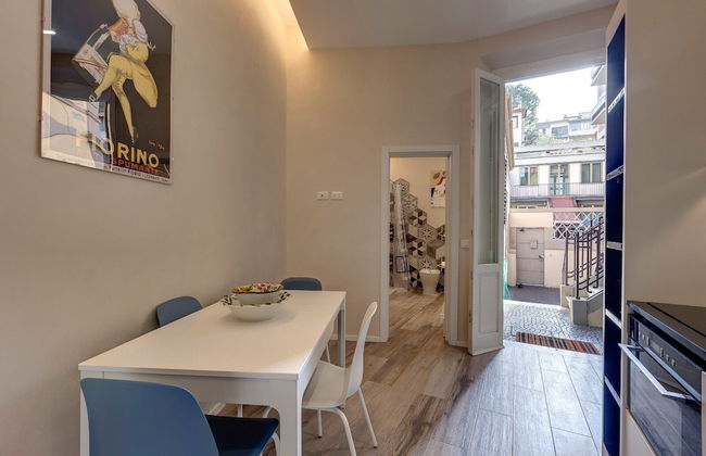 Central Berchet With Terrace and Private Entrance - Photo 15