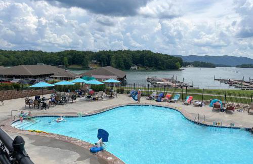 Smith Mountain Lake Retreat with Resort Amenities! - Foto 24