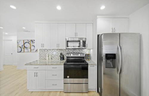 Miami Oasis- Pool & Game Fun - Foto 3