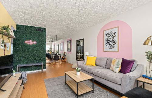 Music Row Gem Walk to Midtowns Best Bars Eats - Foto 1