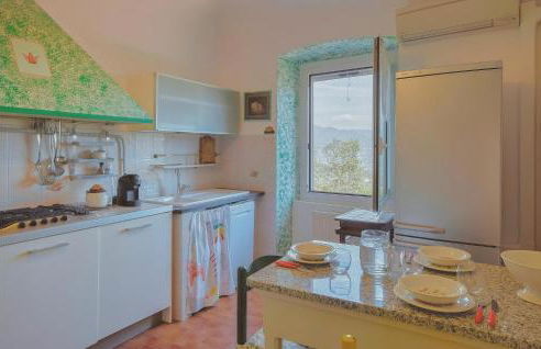 3 Bedroom Awesome Apartment In Camogli - Foto 13