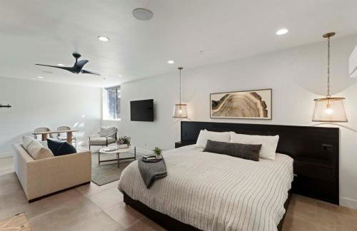 Zion Lofts Unit 4 - Photo 3