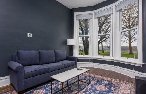 Flats on Front - Riverfront Gem Fast Wi-Fi 1F - Foto 22