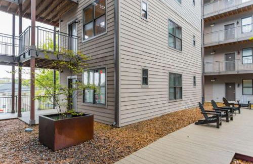 CozySuites Music Row Elegant 1BR w free parking #06 - Foto 33