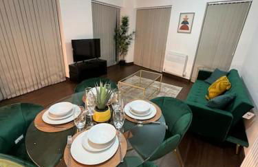 Dartford Lux Stay 1 bedroom apartment- free parking next to station - Photo 10