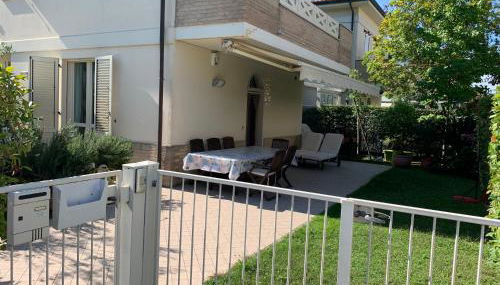 MedusaBlu121 - Photo 3