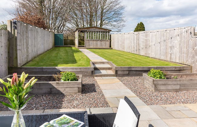 Stunning 1-bed Cottage Near Carlisle With Hot tub - Foto 16