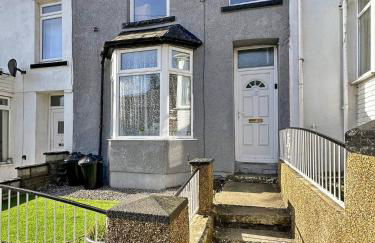 3 bed home in Tonypandy with Balcony View Room - Foto 35