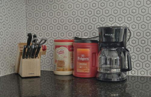 Communal Crashpad-City Card for local biz discounts - Foto 44