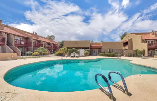 Luxe 2BR Condo Next to Pool Trails & Mountain - Foto 7