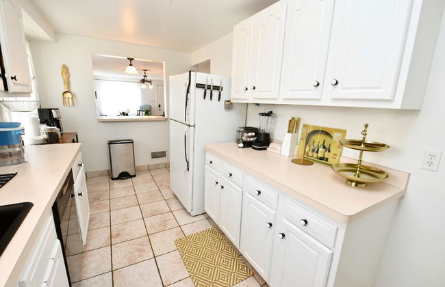 3 Bedroom 2 Bath Home Close to ND w Fire pit 1155 - Foto 11