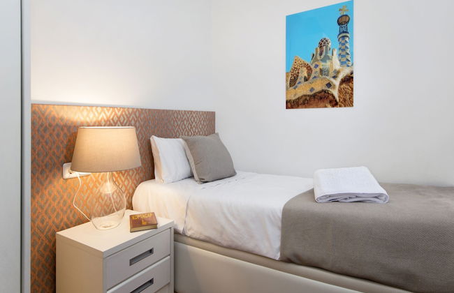 Mercedes Heritage Barcelona Apartments - Photo 18