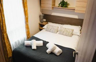 Beautiful 3bed Caravan on Windermere - on White Cross Bay Holiday Park - Photo 14