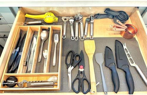 Modern Home with View and Large Private backyard - Foto 21