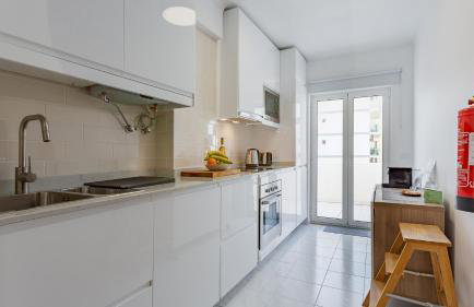 Bright 1BDR Apartment W/Balcony by LovelyStay - Foto 4